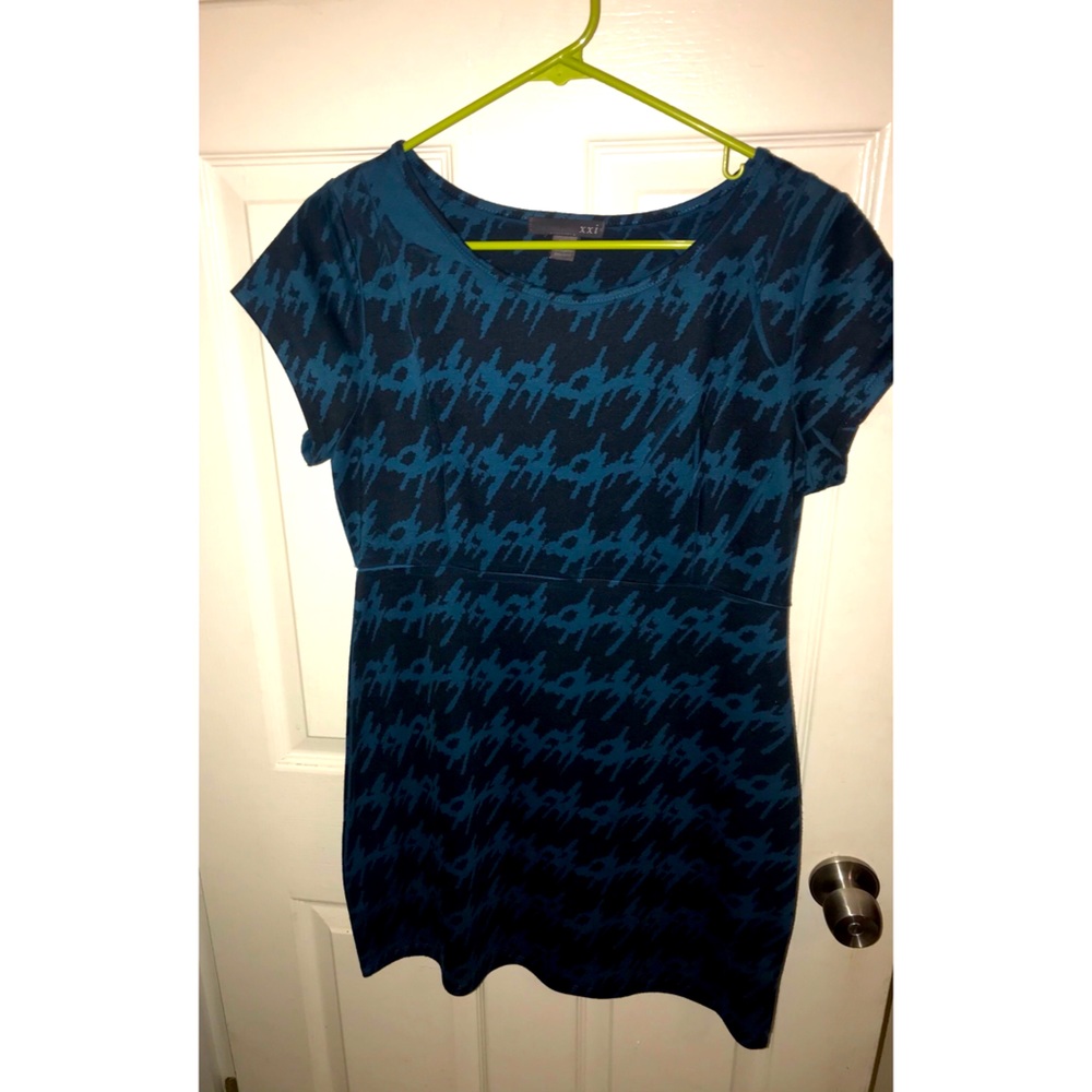 Forever 21 Short Sleeve Mini Dress